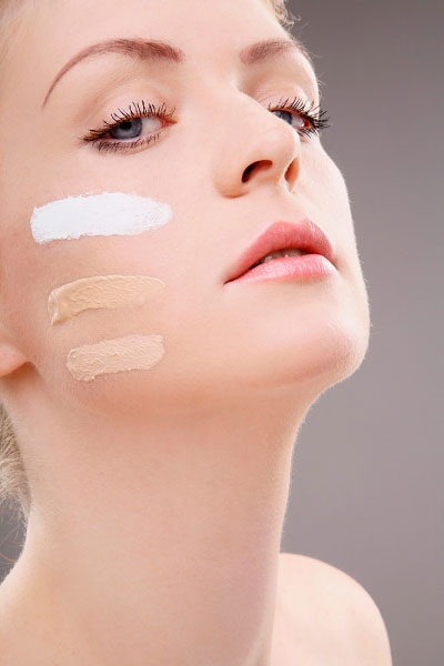 Hướng dẫn chọn mua và dùng kem che khuyết điểm.