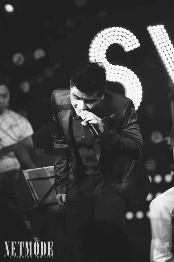 THÀNH NAM BỐC LỬA TRONG ĐÊM MINI SHOW TẠI SWING CAFE
